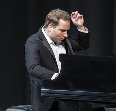 Emerging Artists Grand Prize Winner Victor Shlyakhtenko Comes to Panama City